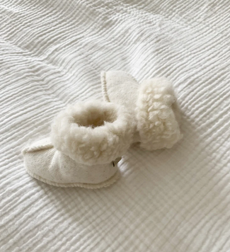 Baby Slipper aus Schurwolle - creme